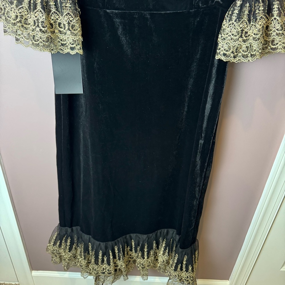 NWT Tuckernuck Pomander Place Black Velvet Lillith Dress - Picture 7 of 13